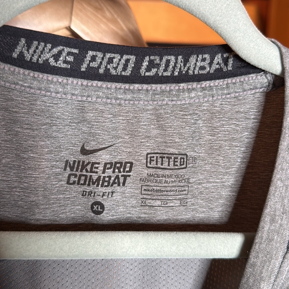 NIKE PRO Combat DRI-FIT Mens Compression Short Sleeve Shirt Size XL Gray - Picture 4 of 10
